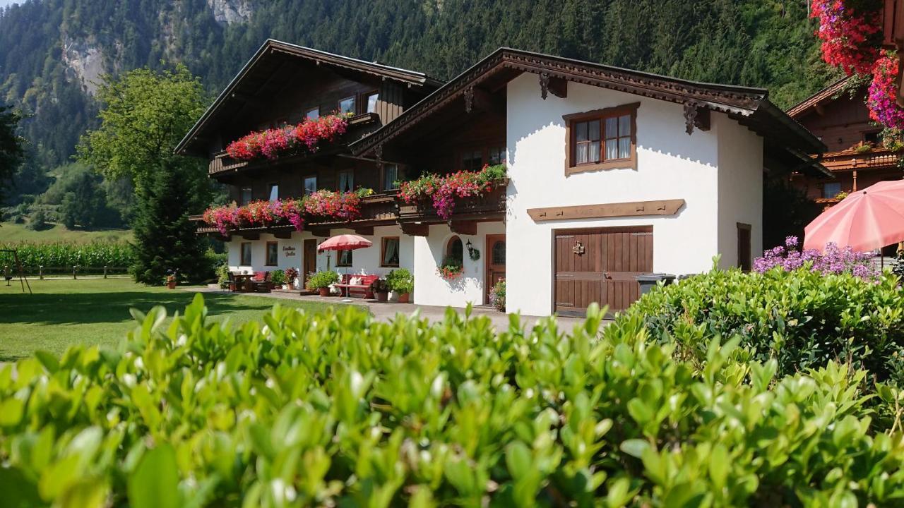 Landhaus Gredler Mayrhofen Esterno foto